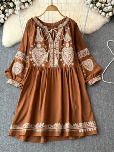 Bohemian Beach Dress Ethnic Style Womens Clothing Yunnan Lijiang Travel Outfit Photography Skirt A-Line Midi Dress V-Neck Long Sleeve