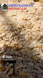 Đá Thạch Anh Thô Vụn 0.3 x 0.5 cm Sức Mạnh Phong Thủy Cho Gia Đình