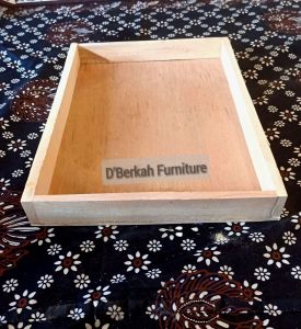 Nampan Saji Kotak Seserahan Bahan Kayu Mahoni Bentuk Kotak Flat