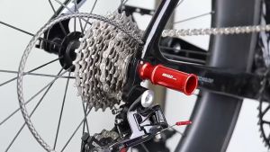 Giá Đỡ Đèn Bánh Xe Trước Và Sau Xe Đạp Chống Đỗ Dài 6cm – Giá 1 Cái