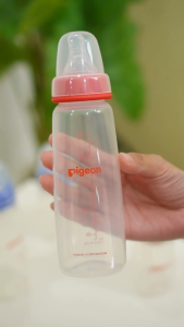 Pigeon Official - PP Slim Neck Standard Feeding Red Bottle Fast Flow 240ml (L) 9+ Months Twin Pack Anti Colic No Nipple Confusion BPA Free Soft Flexible Nipples Japan No. 1 Brand