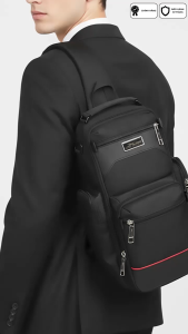 Túi Đeo Chéo Xbags Apex XB9103 Màu Đen Cao Cấp Form Đứng Chắc Chắn Nhiều Ngăn Tiện Lợi Cá Tính Trẻ Trung!