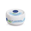 Nivea Soft Krim Pelembab - 100ml. 