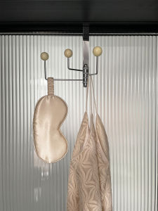 Retro Tree Island Creative Ball Shaped Decorative Hooks Bedroom Wardrobe No Trace No Drilling Small Niche Nordic Style Metal Hooks for Living Room