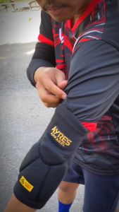 ELBOWPAD AYRES BLACK DEKER PELINDUNG SIKU KIPER FUTSAL VOLI