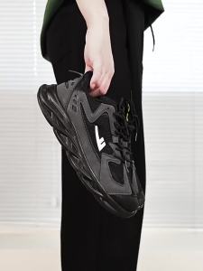Warrior | Thin Breathable Men Sports Shoes