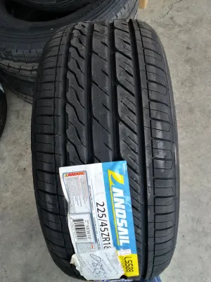ยางรถยนต์​ ขนาด​ 225​/45R18​ ยี่ห้อ​ LANDSAIL​ รุ่น​ LS588​ ยางใหม่ปี​26ยางดี​ ราคาประหยัด​ รับประกัน​ความพอใจ​คืน​ได้​ภายใน​7​วัน​