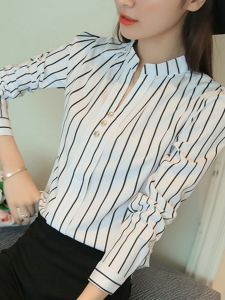 เสื้อเชิ้ตคอวีลายทางทรงสลิมฟิตสำหรับผู้หญิง แขนยาว ทรงเข้ารูป แฟชั่นฤดูใบไม้ร่วง 2025 เสื้อผ้าทำงาน ชุดทำงาน ชุดทำงาน