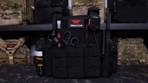 Tactical Vest Outdoor Sport Black Camouflage CS Lightweight Multi Functional Amphibious Warfare Vest