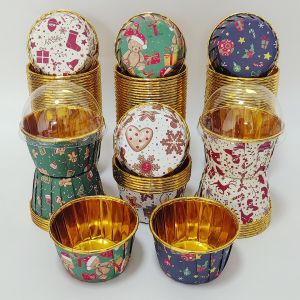 ถ้วยเค้กพิมพ์ลายคริสต์มาส ถ้วยคัพเค้กแบบใช้แล้วทิ้ง 50 ชิ้น ถ้วยมัฟฟินแบบใช้แล้วทิ้งพร้อมฝาปิด/ไม่มีฝาปิด ทนความร้อน