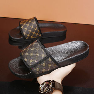 Mens Summer Outdoor Slip-On Slippers Anti-Slip Deodorant Soft Bottom Casual Outdoor One-Strap Comfortable Breathable PVC