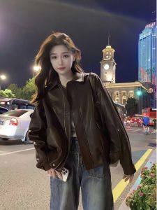 Brown PU Leather Jacket Womens Thickened Spring Autumn Motorcycle Style Short Coat Warm Fluffy Collar Zipper Closure Cotton Filled