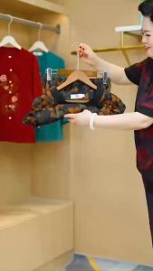 Đồ bộ trung niên cho mẹ mặc nhà vải Lụa Pháp trung niên nữ họa tiết quần dài ống nhỏ . KN03