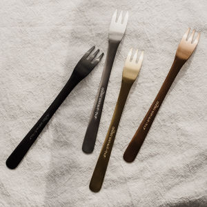 INS สไตล์โมริสไตล์ญี่ปุ่นแนววินเทจทำเก่าเค้กผลไม้ขนมหวานสามซี่ส้อมสร้างสรรค์304สแตนเลสส่งออกออเดอร์