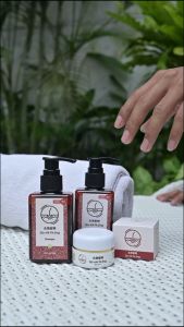 QU XIE FA JING Shampoo Herbal – Perawatan Rambut Anti Ketombe Gatal Rontok Lepek Bercabang Berminyak Berkerak