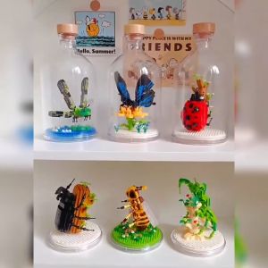 Wise Hawk building blocks for kids 儿童乐高积木玩具 Insect Block Series With Transparent Cover Decoration LEGO Mini Building Block Brick Childrens toys