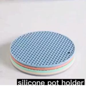 Tatakan Panci Piring Mangkok Silicone Tahan Panas / Tatakan Piring Gelas Teko Bulat Silikon