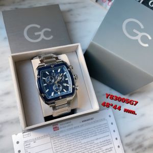 นาฬิกาผู้ชาย Gc Spirit Tonneau Silver ตัวเรือนและสายสเตนเลส หน้าปัดสีน้ำเงิน กันน้ำ มีโครโนกราฟจับเวลาได้ มีช่องบอกวัน