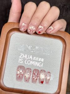 Handmade New Year Sweet Heart Firework Cat Eye Flashing Gentle Fairy High-End Wearable Nail Art Pink Color Series Chinese Origin