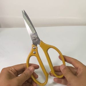 กรรไกรทำครัว กรรไกรทำอาหาร ตัดกระดูกได้ สีดำ มีปลอกสวม กรร