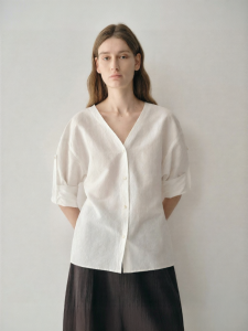 INSIS FEMME | Elegant V-neck Slimming Loose 3/4 Sleeve Womens Shirt