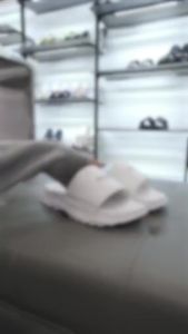 Dép Nam Nữ quai ngang Covernat chữ nổi 3D thời trang nhẹ êm chânbền đẹp hot trend 2023