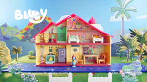 Bluey’s Celebration Home Playset เป็นของเล่นบ้านจำลองงานเลี้ยงวันเกิดของ Bluey ราคา 3190 บาท