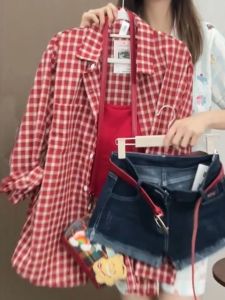 Áo Sơ Mi Kẻ Caro Màu Đỏ Dáng Rộng Cho Nữ Mùa Hè 2025 Áo Khoác Cardigan Dài Tay Cổ Polo Chống Tia UV Bằng Vải Cotton