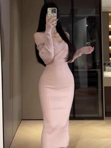 Váy Dài Chữ a Màu Hồng Cổ Chữ V Dệt Kim Ôm Vừa Vặn Váy Dài Mùa Thu Váy Dài Cổ Chữ V Váy Dài Cổ Chữ V