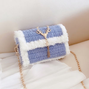Handcrafted Plush Shoulder Bag DIY Yarn Material Kit Grid Gift for Girlfriend Finished Product Crossbody Soft Square Shape