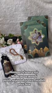 Hampers Shalat Mukena & Box Hijau Souvenir: Aksesori Shalat Mudah Bawa