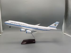 B747 Kuwait Airlines 47CM Scale Model Aircraft 747 Die-casting Adults Fun Machine Collectible Miniatures Airplane Souvenir Gift