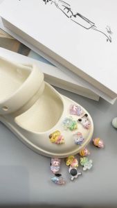 Set 12 Sticker Charm 3D chủ đề Sanri0 trong suốt dạ quang Mayto gắn Dép Sục Cá Sấu JB-183