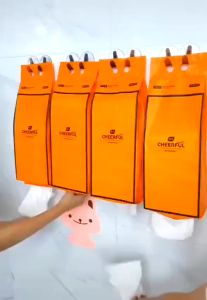 Bịch giấy treo tường dạng rút 4 lớp 1280 tờ/ 1 bịch. Chất liệu giấy nguyên sinh an toàn cho sức khoẻ. Giấy rút đa năng cho cả gia đình.