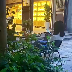 Happihaus 5 Pcs Outdoor Modern Table and Chairs Rattan Chairs Patio Waterproof Garden Leisure Open-air Balcony