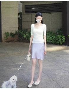 Chân Váy Dài Phía Sau Màu Tím Bằng Acetate Satin