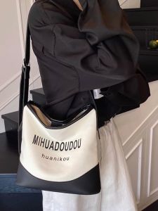 Casual Retro Canvas Tote Bag Large Capacity Single Shoulder Slouchy Sensation Trendy 2025 New Bucket Bag Leisure Korean Style