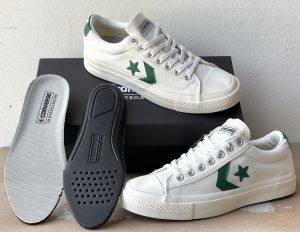 รองเท้าผ้าใบ แฟชั่นสุดฮิตขายดีประจำร้าน ผู้ชายผู้หญิง สินค้าทางร้านรับประกันให้เลยตรงปกแท้ 100% ใส่ไม่พอดียินดีเปลี่ยนไซส์ให้