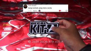 Decal Yamaha WR155: Stiker WR 155 Decal Chrome Merah Hologram Silver Chrome Merah Candy Supermoto Full Body Custom