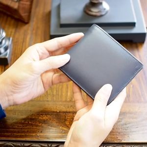 CHAREC กระเป๋าสตางค์ผู้ชายหนังวัวแท้ Set คู่ 2 ใบ รุ่น Multiply