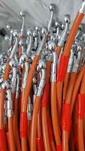 สายถักเบรคหน้า ของ 100 บริเวณ สายถักดิสเบรคหน้า ของ 90 บริเวณ สายเบรคหน้า ของ 80 บริเวณ - ลวดถักสแตนเลส