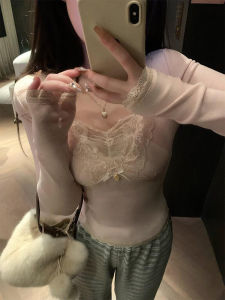 Pure Desire Lace V-neck Base Shirt Womens Autumn Winter Slimming Short Sleeve Long T-shirt Spicy Girl Top Butterfly Knot Plant Dye Splicing Lace Thickened Winter Wear