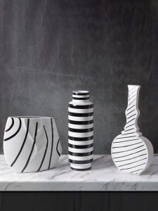 Modern Minimalist Nordic Creative Black White Stripes Ceramic Flower Vase Home Decor Sample Room Desktop Soft Decoration Accessories