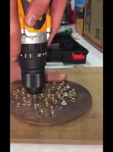 Máy khoan pinMáy bắn vít DeWaLT 20V Động Cơ Không Chổi Than Đầu Auto Lock Thép 13mm Bảo Hành 12 Tháng Toàn Quốc