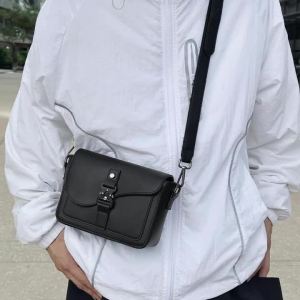 Single shoulder bag mens genuine cowhide niche design casual crossbody bag trendy texture small square bag