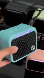 ลำโพงบลูทูธ ลำโพงเล็ก M300mini กำลังขับ8W รองรับ USB TF ปรับ-ปิดไฟได้ มีซับเบส ลำโพงไร้สาย เชื่อม2เครื่องได้ เสียงดี