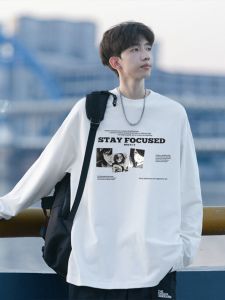 เสื้อยืดคอกลมแขนยาวผ้าฝ้ายแท้พิมพ์ลายการ์ตูนญี่ปุ่นสำหรับผู้ชาย ทรงหลวม ลำลอง ฤดูใบไม้ร่วง ไซส์ใหญ่ เสื้อตัวบน