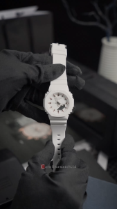 Jam Tangan Wanita Casio G-Shock GMA-P2100M-7A CasiOak Digital Analog White Resin Band
