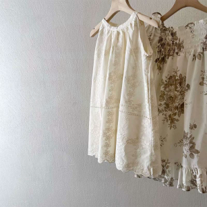 Summer New Womens Beige Hooked Lace Strap Vest Unique Design Sensation French Vintage Sleeveless Top Commute Simple Style