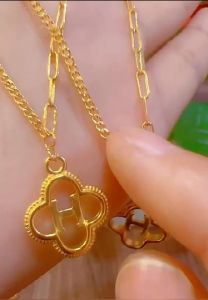 Kemstone สร้อยคอจี้ทรงกลมกลวงออก H สร้อยคอผู้หญิงชุบทองสร้อยโซ่ผิดปกติของขวัญเครื่องประดับ